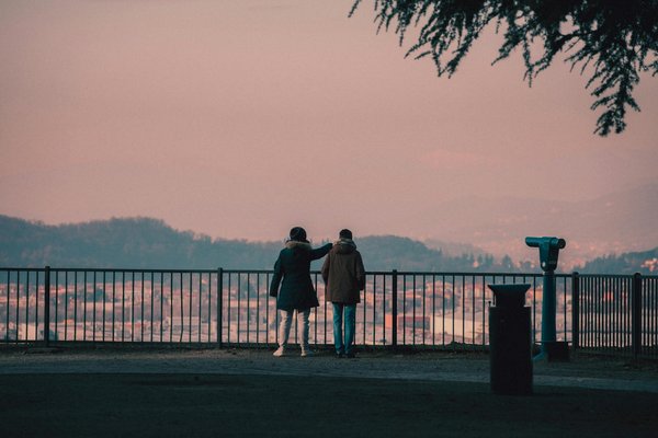 Comment préparer un itinéraire de camping pour explorer les parcs nationaux de Nouvelle-Zélande?